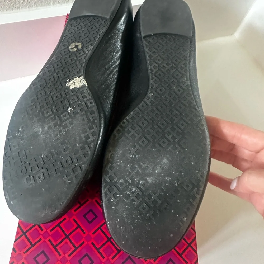 Tory Burch Reva Black Ballet Flats with Gold Logo - Picture 6 of 6